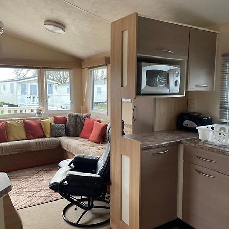 Cosy 3 Bedroom Caravan, South Cerney Dış mekan fotoğraf