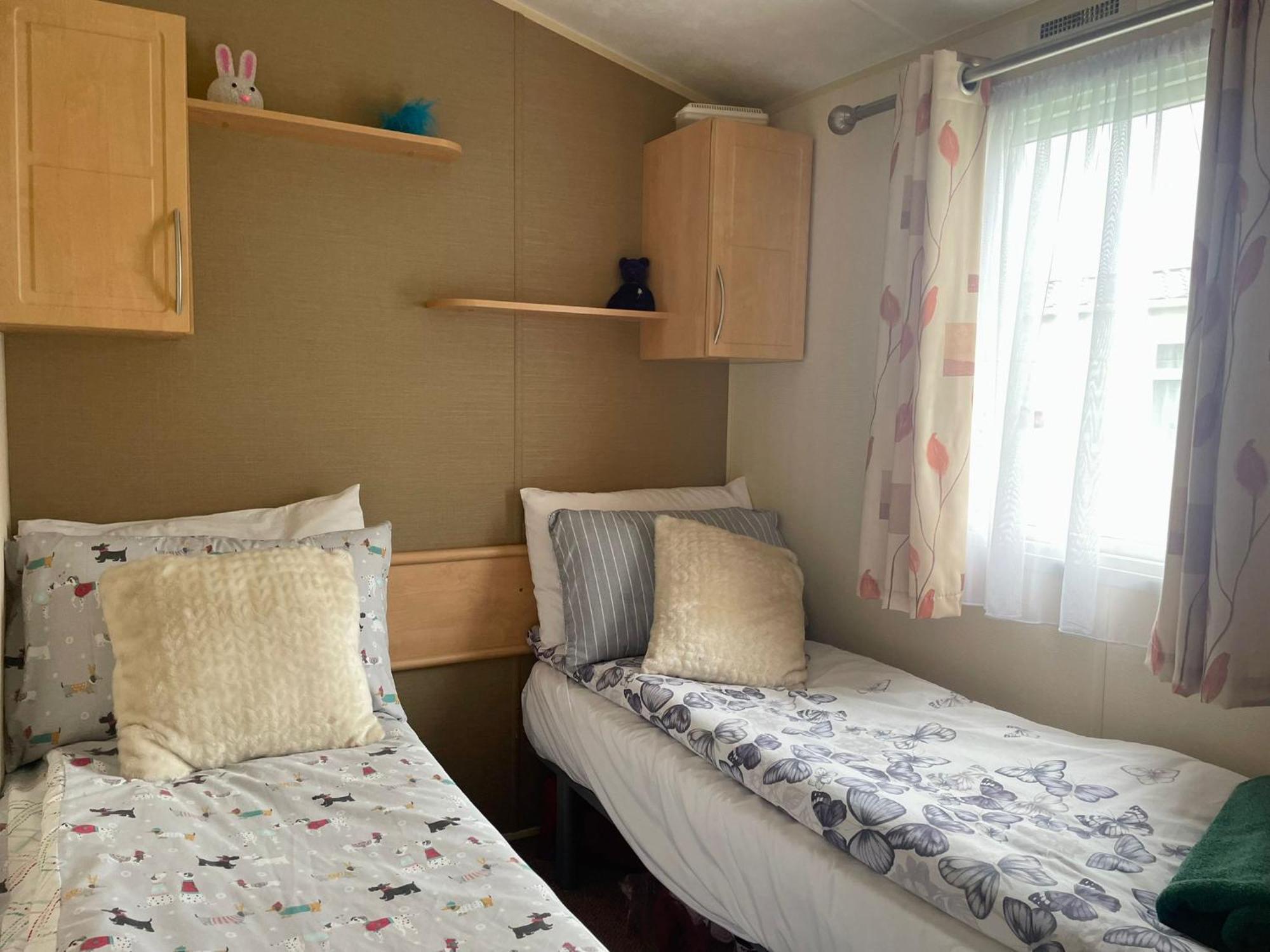 Cosy 3 Bedroom Caravan, South Cerney Dış mekan fotoğraf