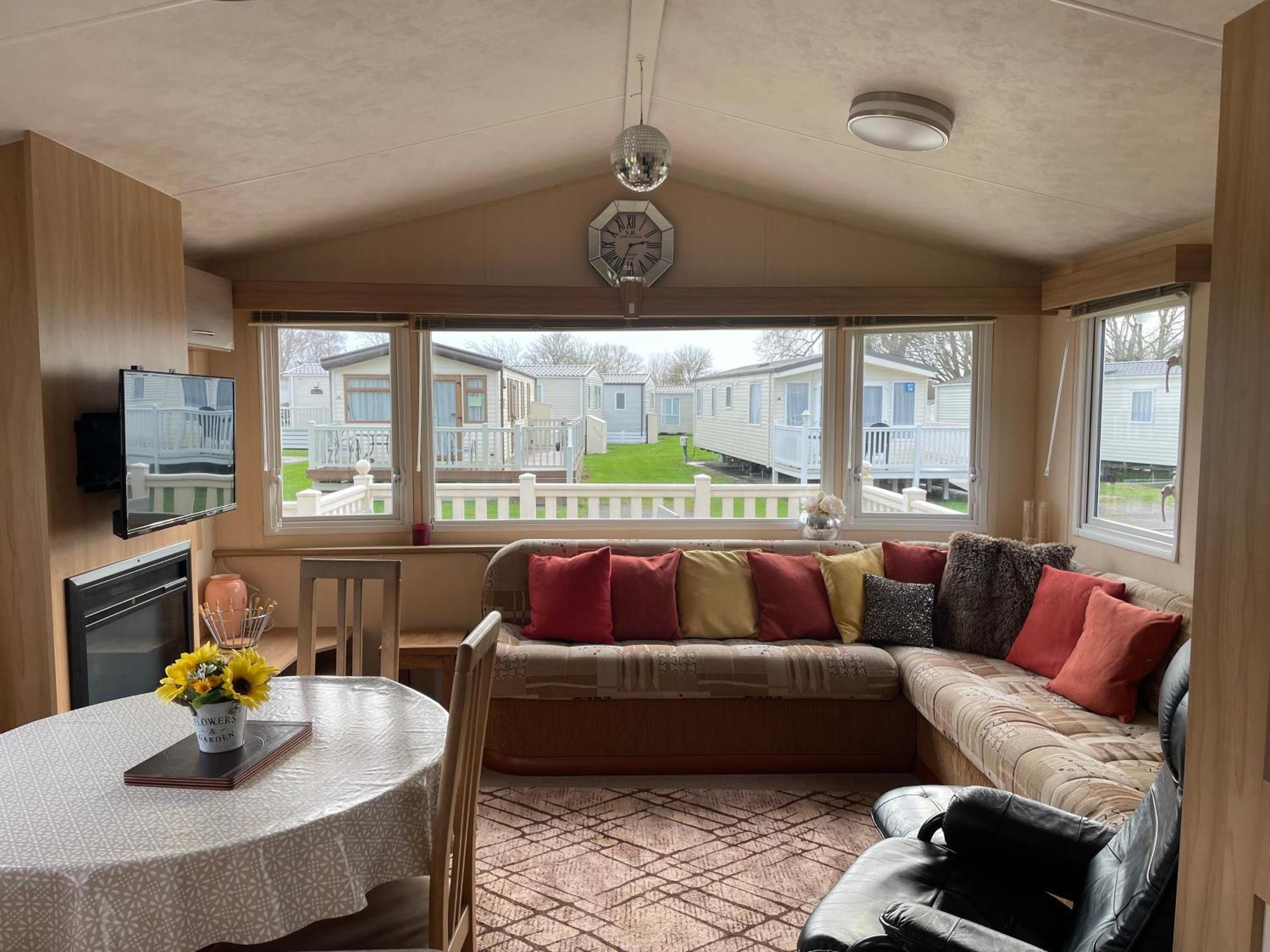 Cosy 3 Bedroom Caravan, South Cerney Dış mekan fotoğraf